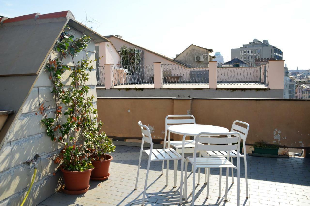 Sunflower Apartment With Private Terrace And Lift جنوة المظهر الخارجي الصورة